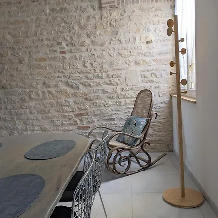 La Maison Bleue Dijon