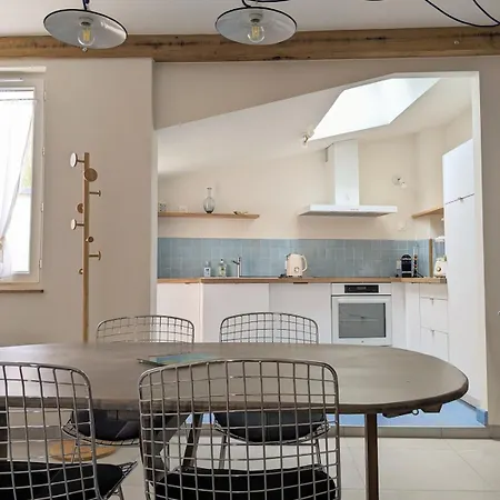 בית נופש La Maison Bleue דיז'ון