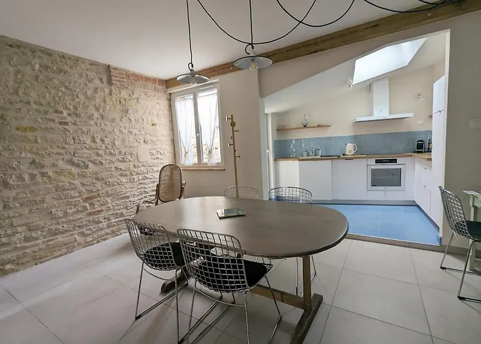 Сasa de vacaciones La Maison Bleue *